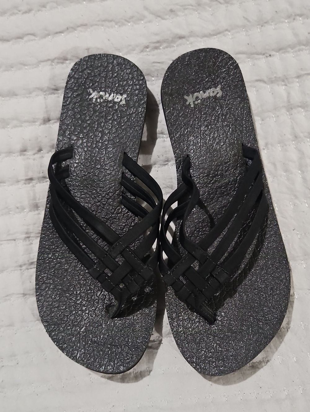 Sanuk Black Strappy Women's Flip Flop Sandals Sz 7